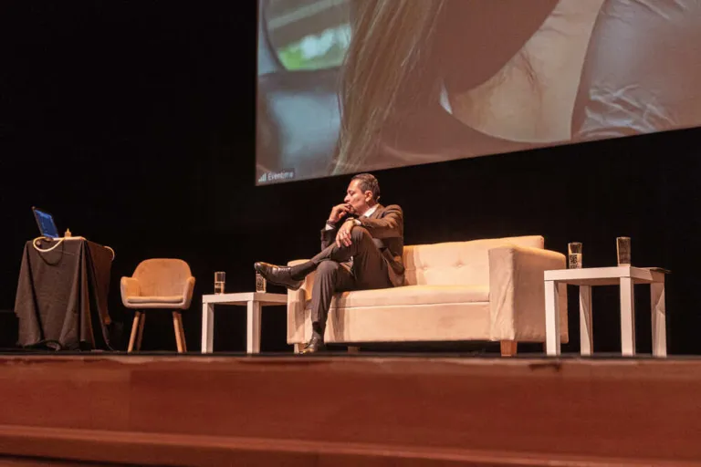 Panel de especialistas en un seminario de Virtus Academy